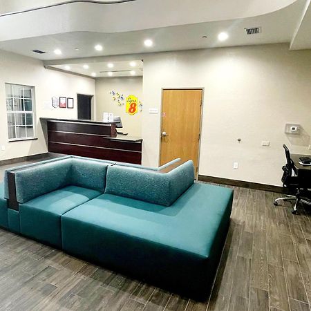 Super 8 By Wyndham San Antonio/Alamodome Area Ξενοδοχείο Εξωτερικό φωτογραφία