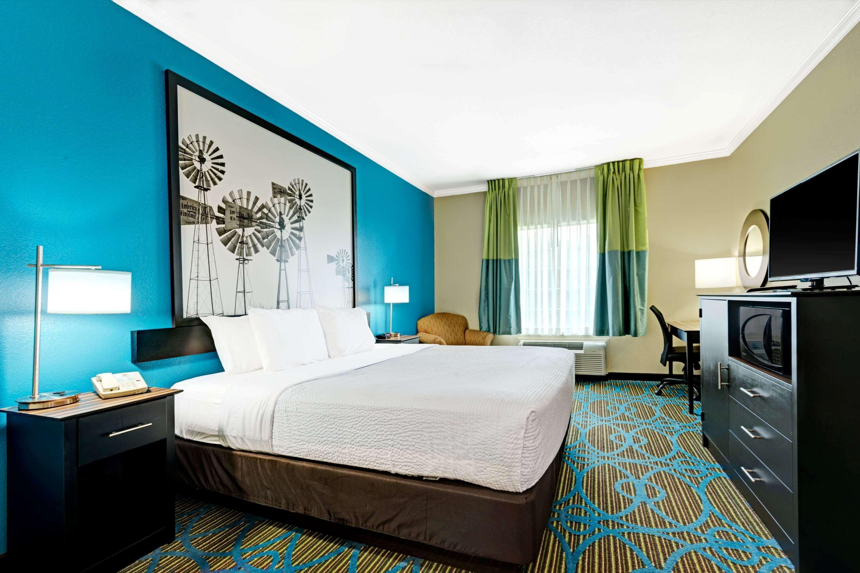 Super 8 By Wyndham San Antonio/Alamodome Area Ξενοδοχείο Εξωτερικό φωτογραφία