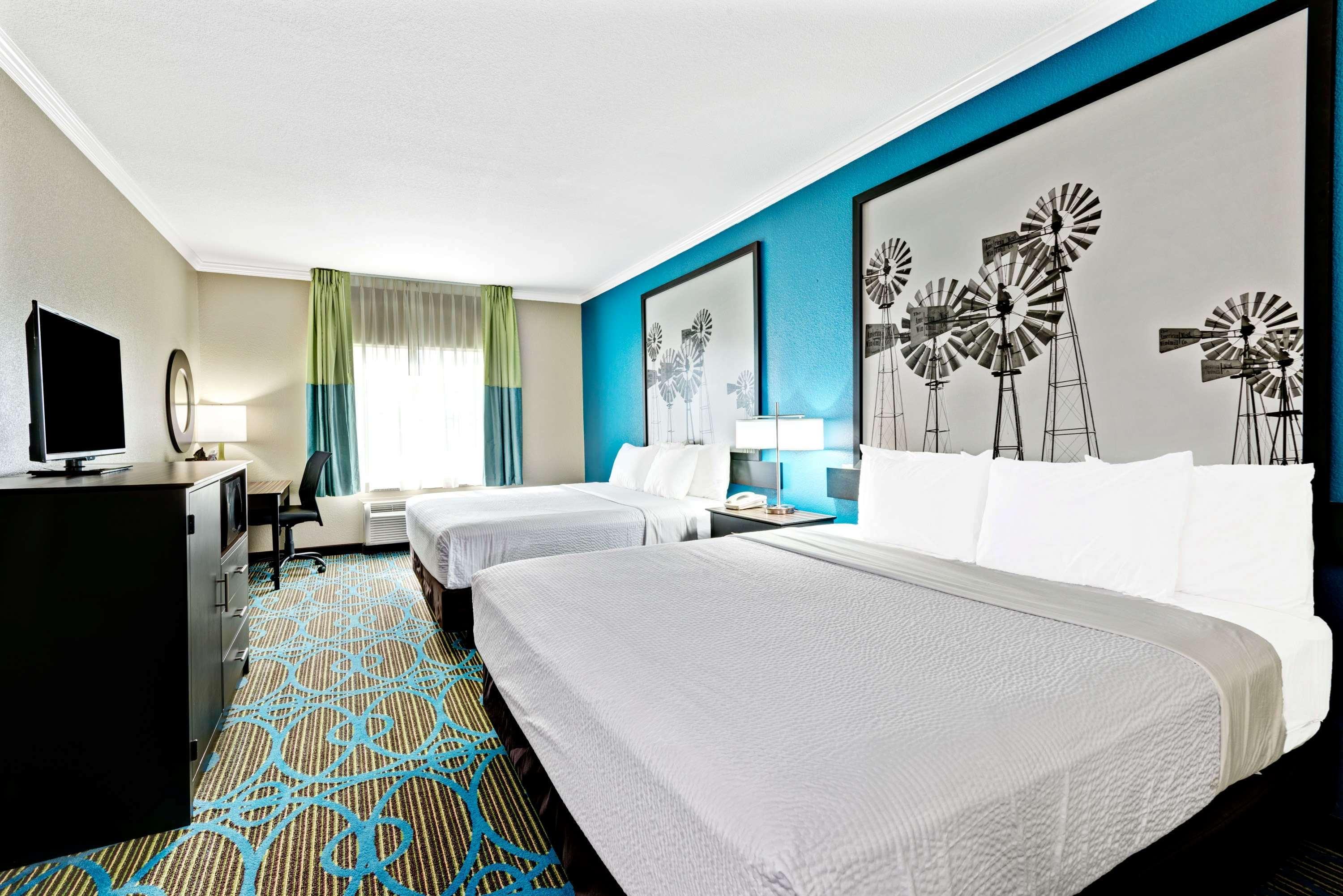 Super 8 By Wyndham San Antonio/Alamodome Area Ξενοδοχείο Εξωτερικό φωτογραφία