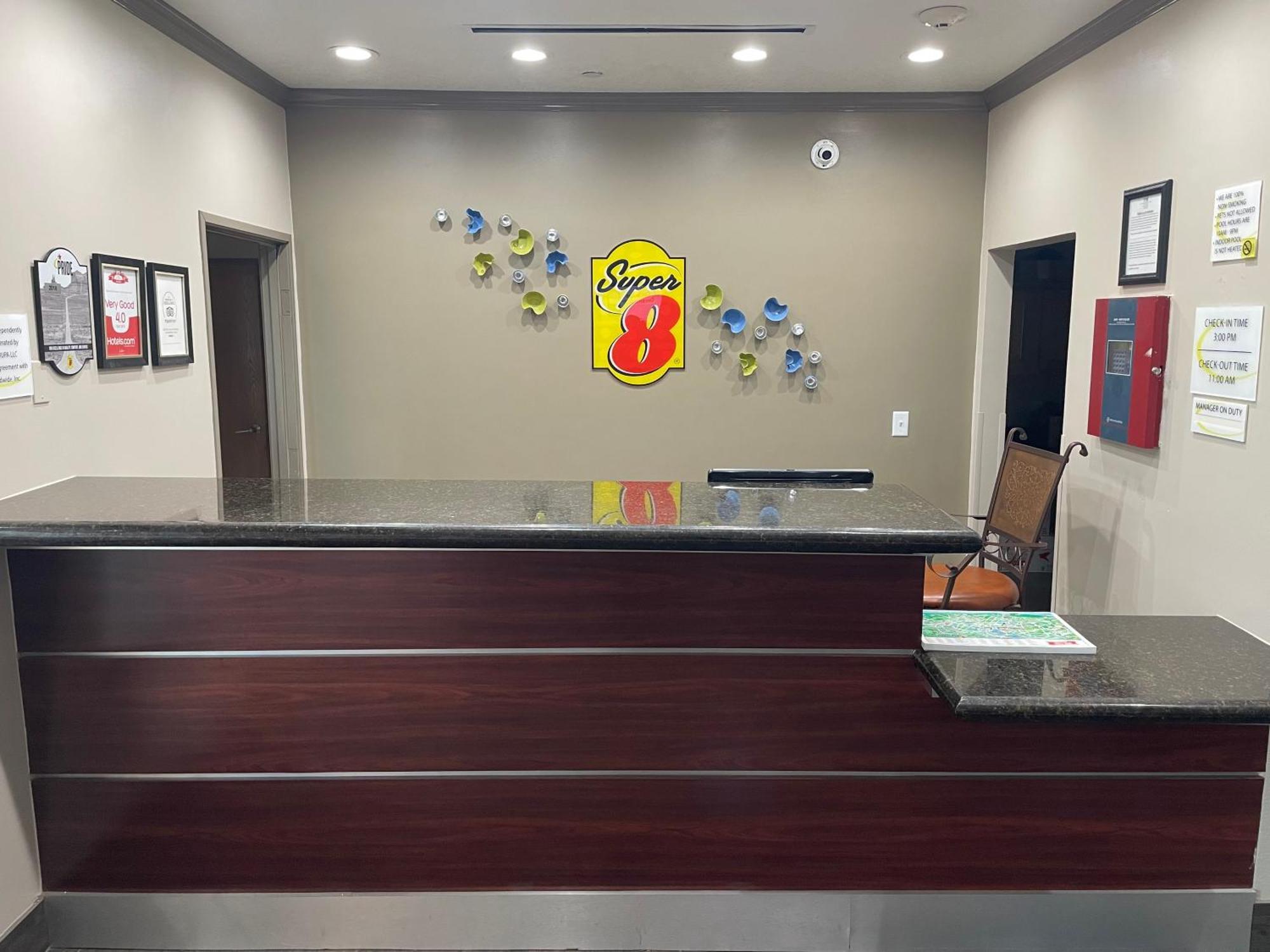 Super 8 By Wyndham San Antonio/Alamodome Area Ξενοδοχείο Εξωτερικό φωτογραφία