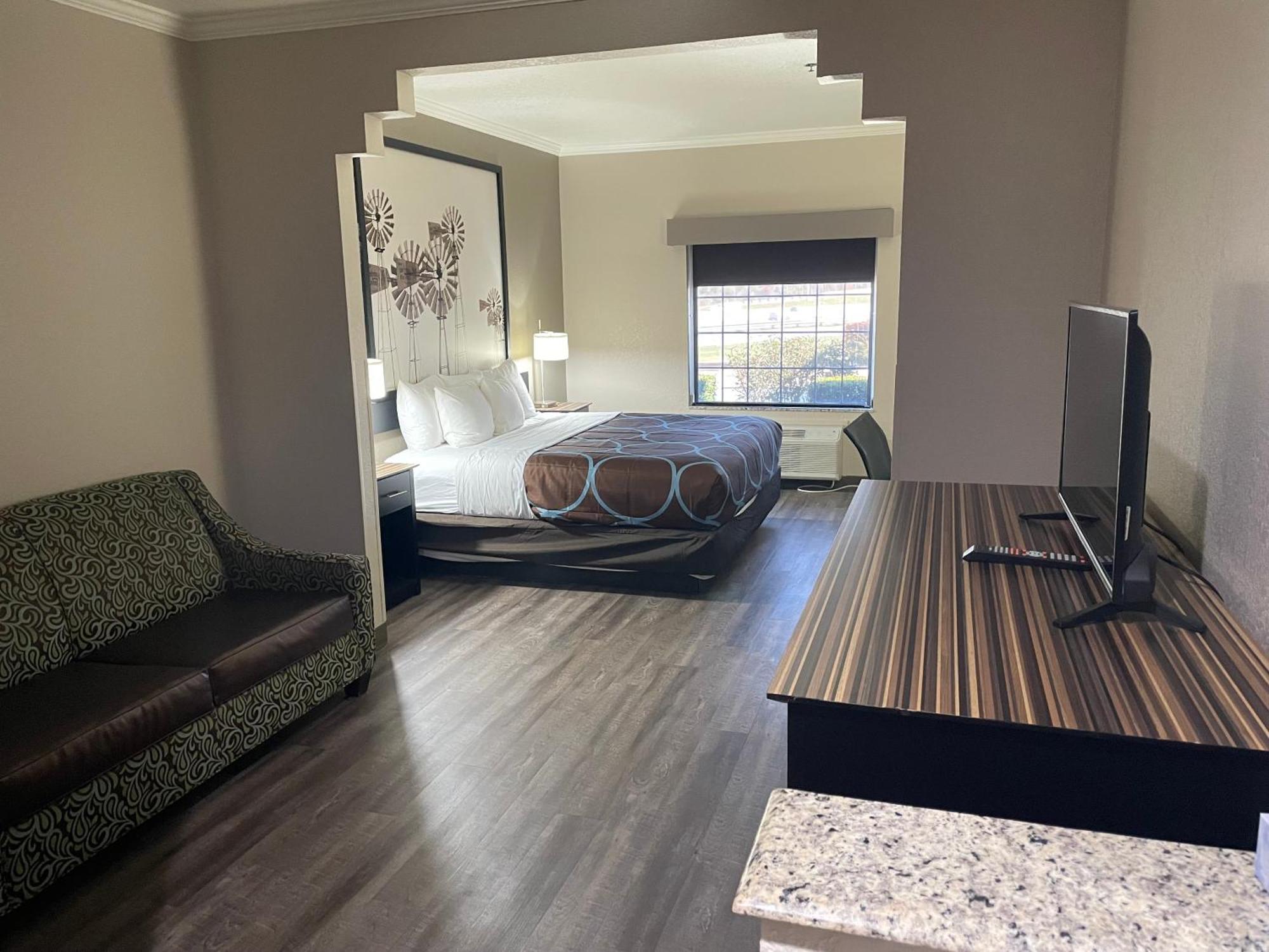 Super 8 By Wyndham San Antonio/Alamodome Area Ξενοδοχείο Εξωτερικό φωτογραφία