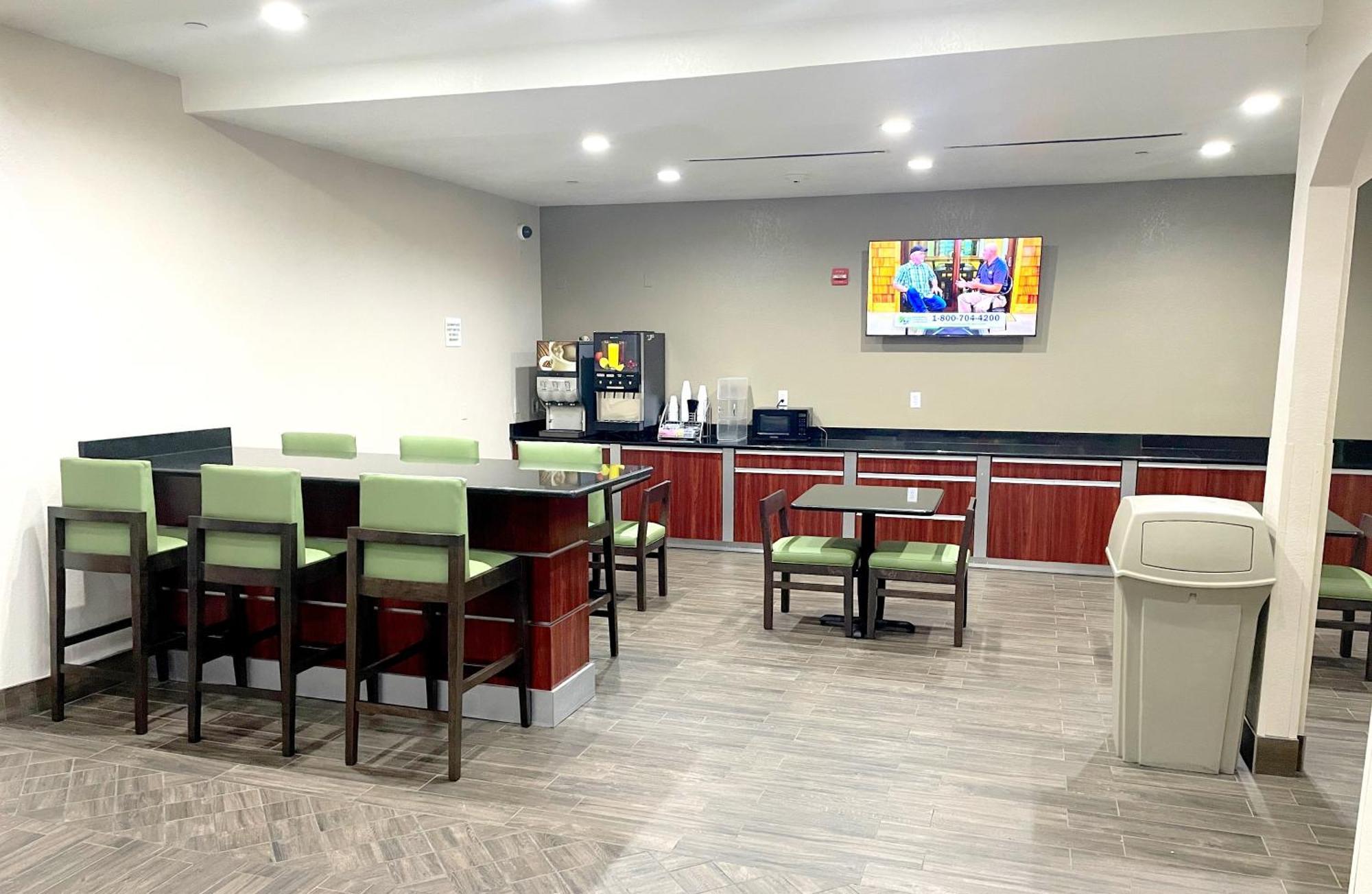 Super 8 By Wyndham San Antonio/Alamodome Area Ξενοδοχείο Εξωτερικό φωτογραφία